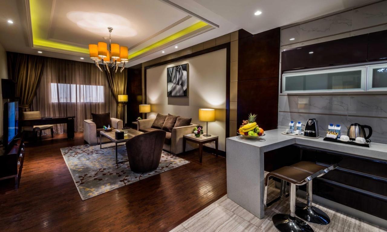 Boudl Al Tahlia Aparthotel Jeddah Room photo